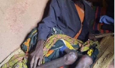 Nyamasheke:Arabarira iminsi ku ntoki ategereje urupfu kubera inzara imwugarije