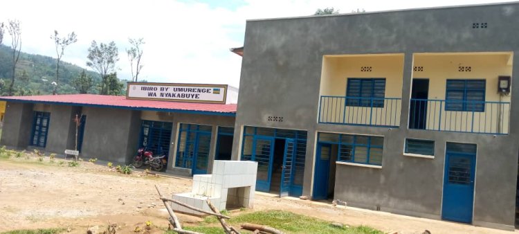 Rusizi:Abaturage ba Nyakabuye bagiye kwiyuzuriza ibiro by'umurenge bizatwara miliyoni 72Frw