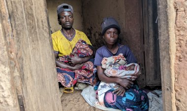 Ngoma:Uwabyaye impanga z'abana batatu ahangayikishijwe n'umwenda ukabije afitiye ibitaro