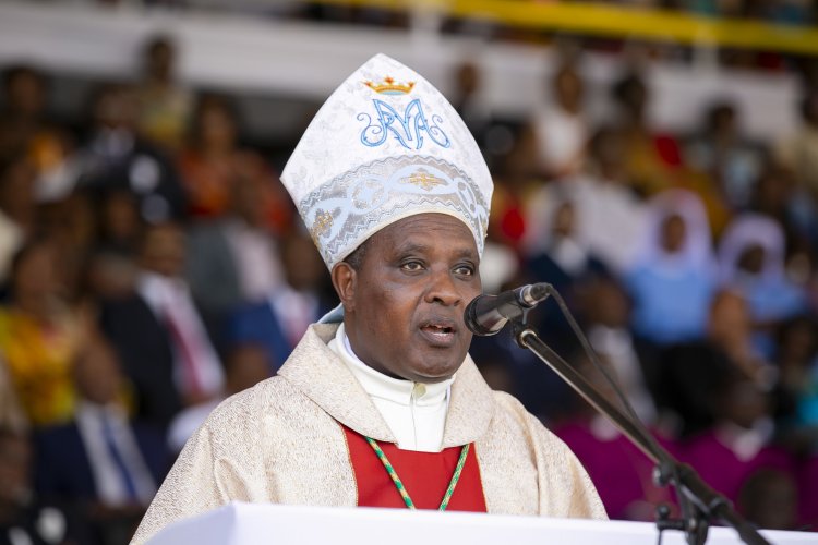 Cardinal Kambanda yongeye kugaragaza agahinda yatewe n'imyanzuro y'i Vatican itiza umurindi abatinganyi