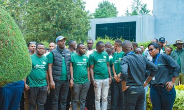 Ngoma:Dutemberane n'itsinda ry'urubyiruko ryagiye ku Mulindi w'intwari [AMAFOTO]