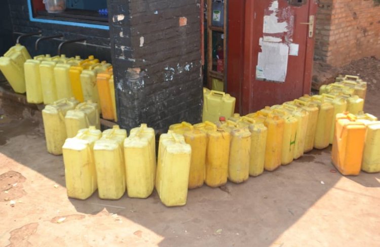 Rwamagana:Abatuye Muyumbu bamara ibyumweru bitatu nta mazi bafite