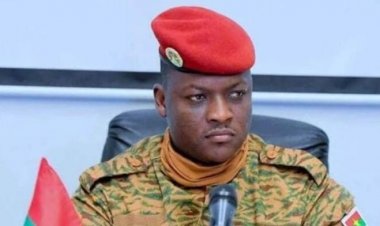 Abantu bakeneye kwibagirwa demokarasi kuko irica-Perezida Capt Ibrahim Traoré