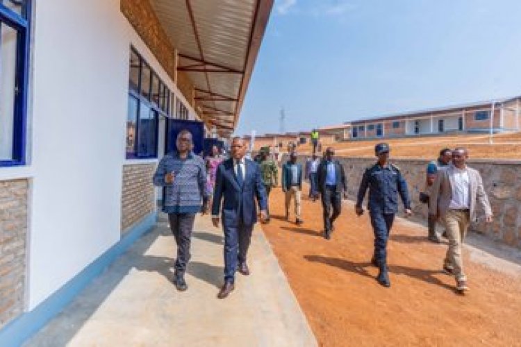 Amajyepfo :Ibikorwa by’ingenzi  by’ingabo na Polisi  by’U Rwanda  byo gufasha  abaturage no kwizihiza umunsi wo kwibohora32 {Amafoto}